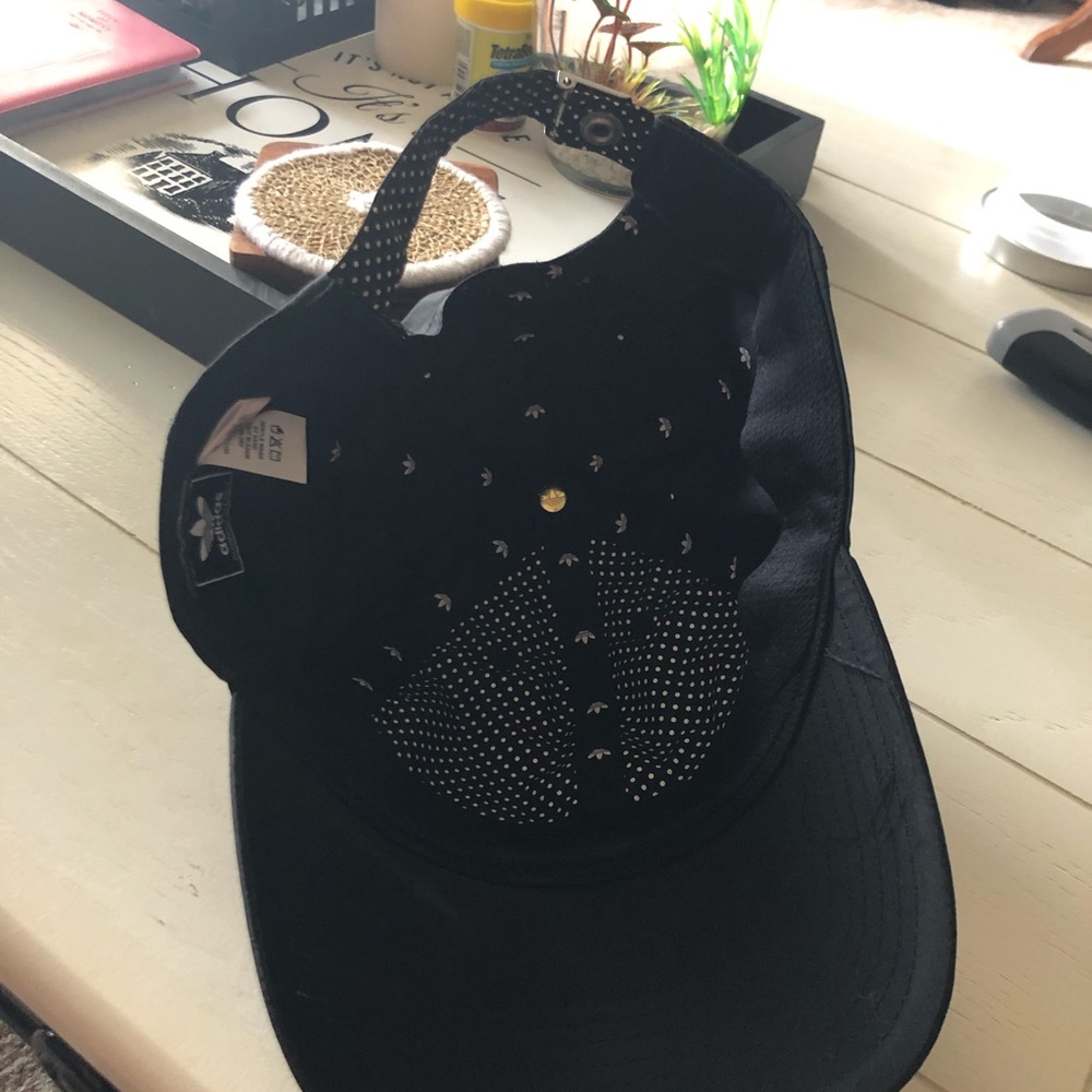 Hat - Picture 3 of 3